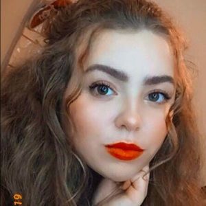 Meet your Posher, Lindsay